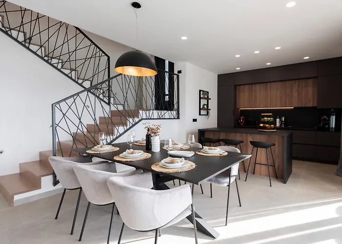 Petrea Novigrad (Dalmatia)