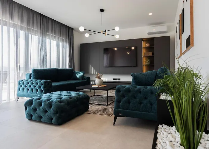 Petrea Novigrad (Dalmatia)